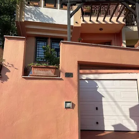 Centaurus Apartment In Old Town Thessaloniki Exterior photo